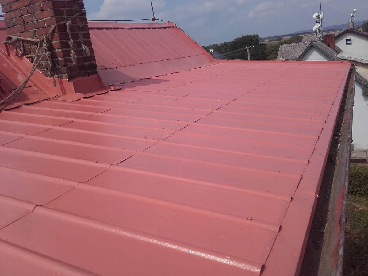 Střecha - nátěr plechové střechy